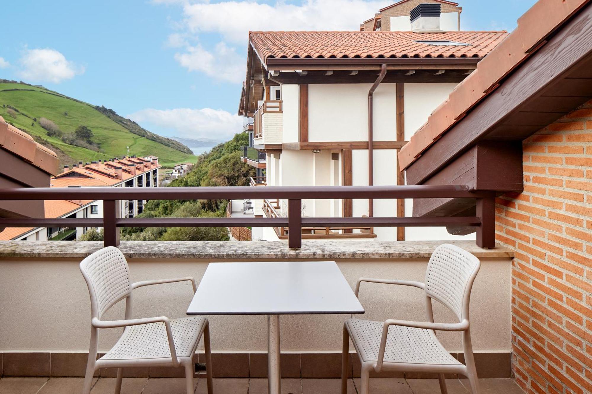 Hotel Flysch スマイア エクステリア 写真